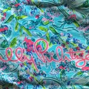 Lilly towel